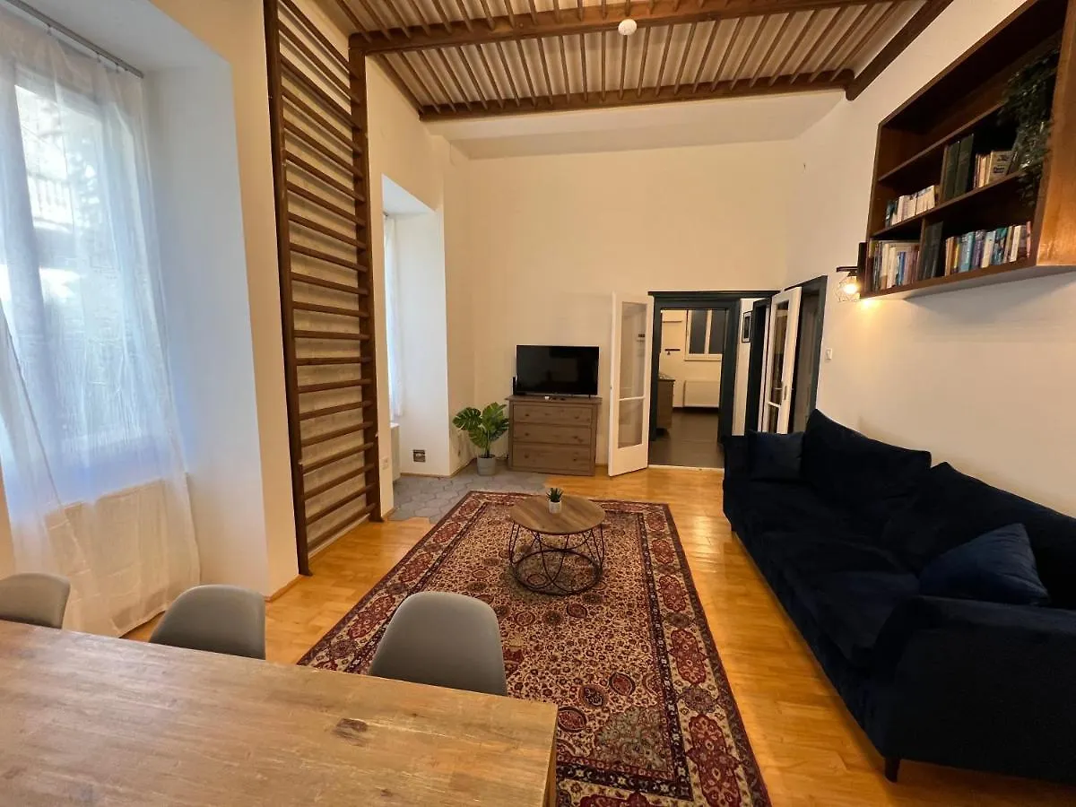 Apartment Azure King Residence In The Heart Of Budapest
